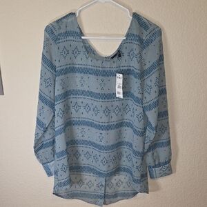 Elegant Blue Patterned Blouse